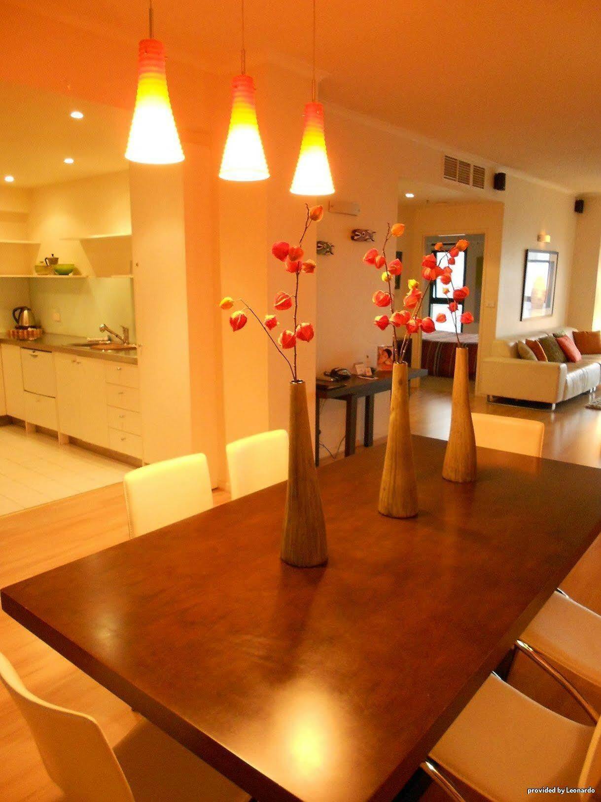 Riverside Apartments Мельбурн Номер фото